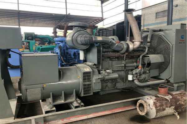 合肥黄杰企业战略规划有限公司讲述：柴油发电机组怎么接电