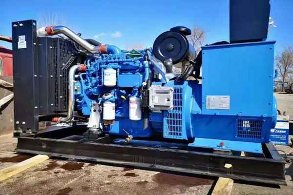 合肥黄杰企业战略规划有限公司机电一批柴油发电机组发往客户手中